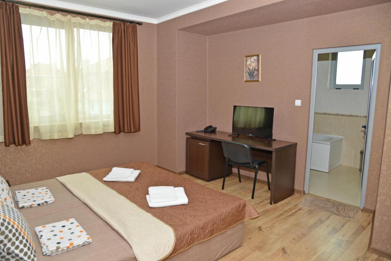Dream Hotel Сливен Экстерьер фото