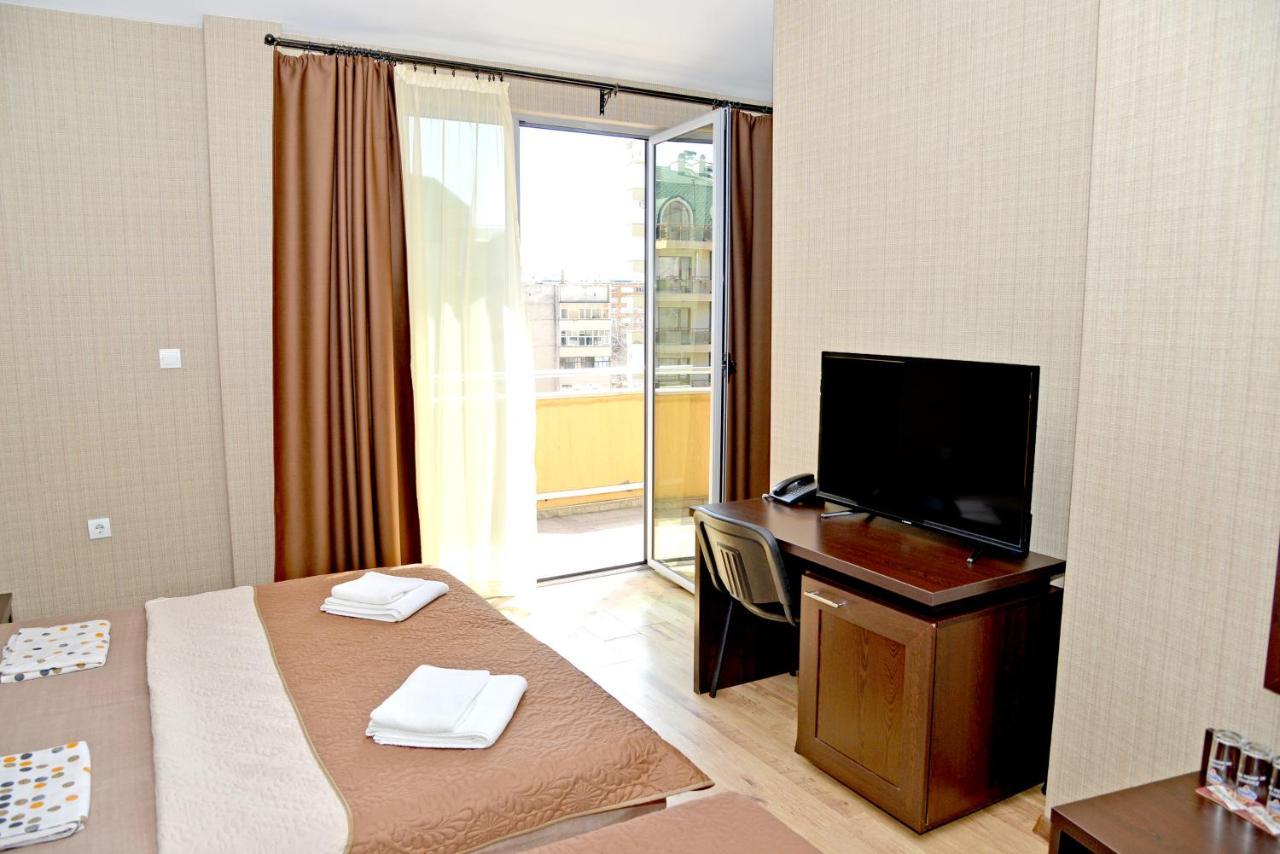 Dream Hotel Сливен Экстерьер фото