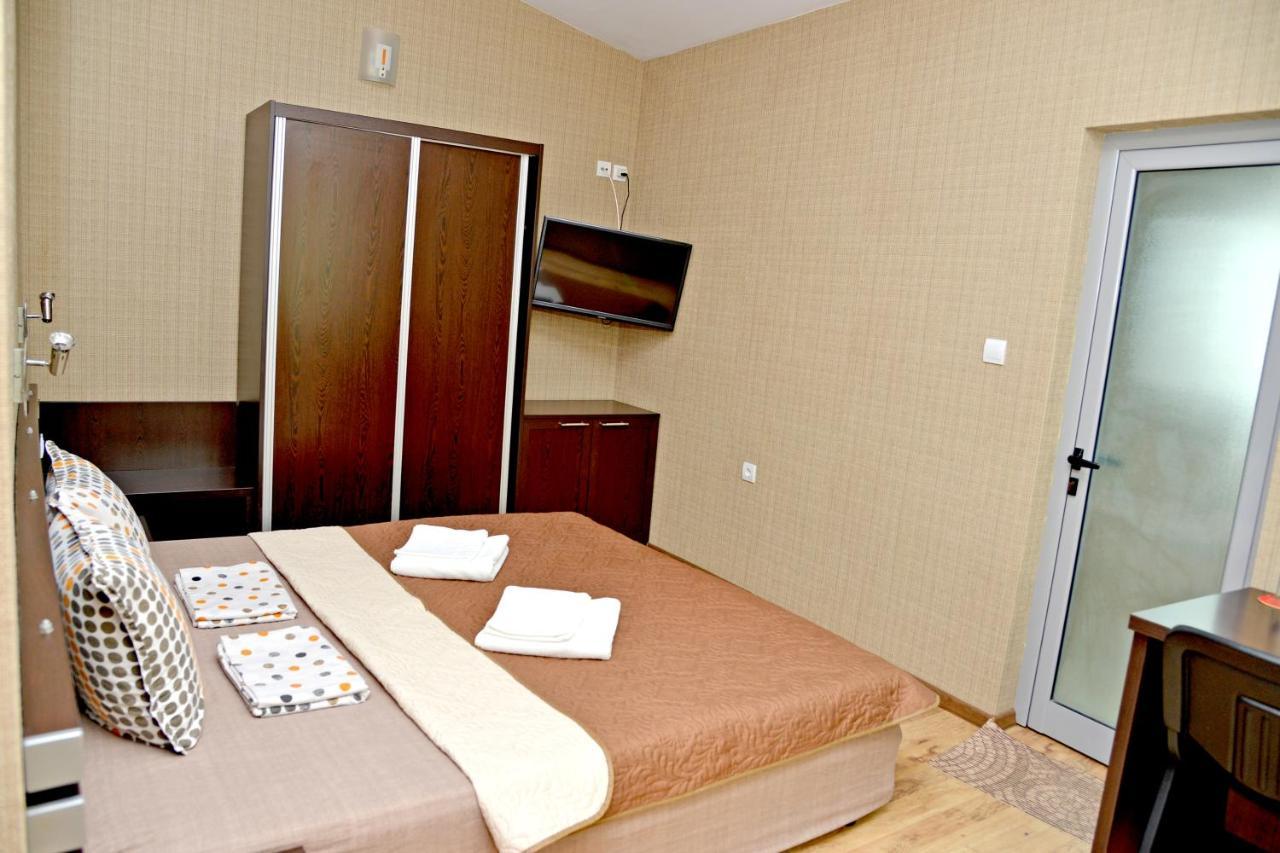 Dream Hotel Сливен Экстерьер фото